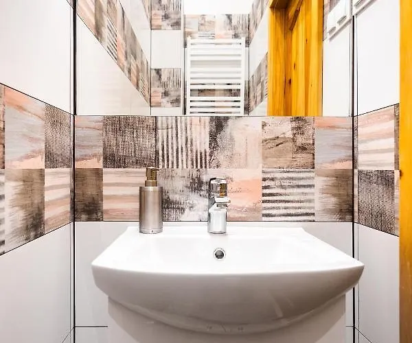 Classy Old Town - By Upstairs Krasków